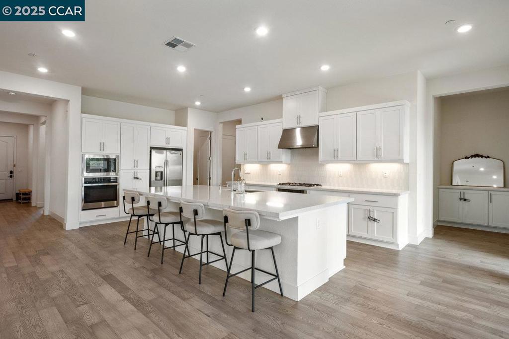 TRACY PARK - Residential