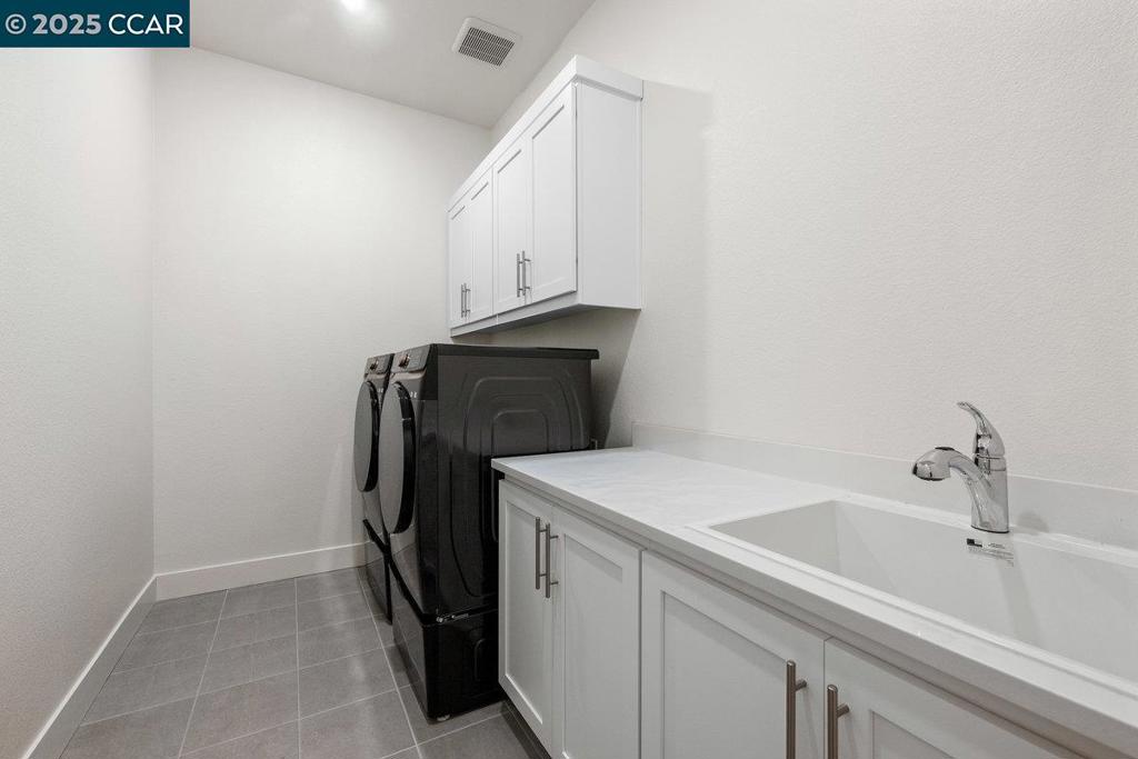 TRACY PARK - Residential