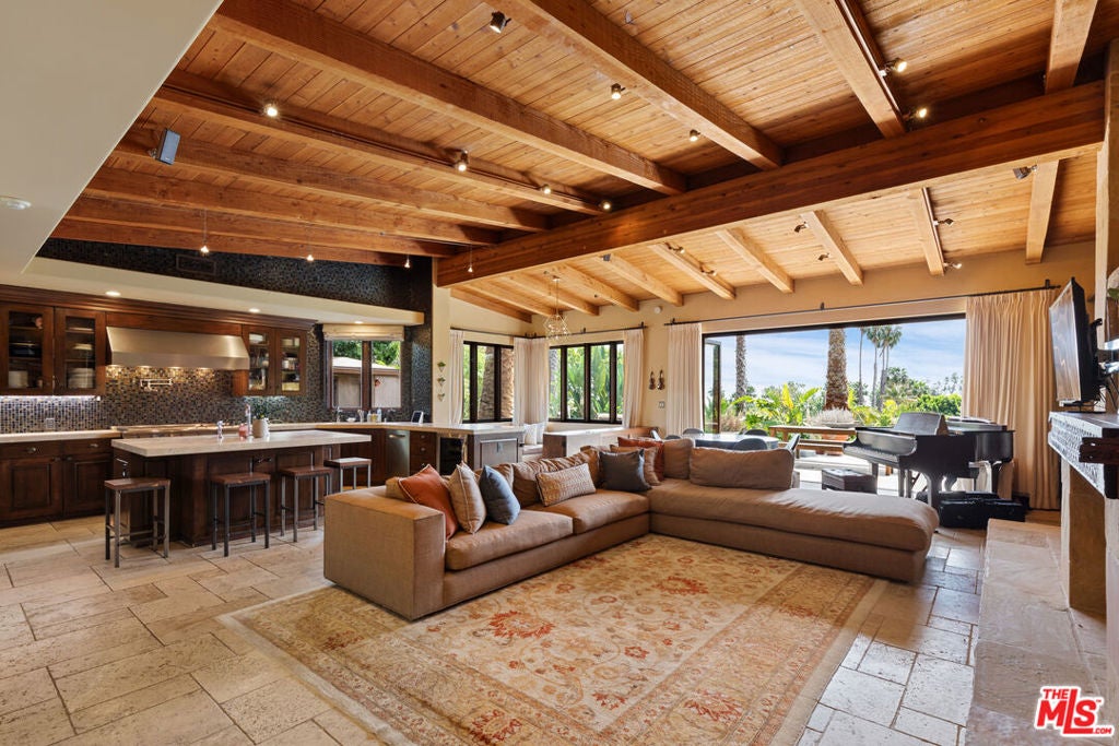 27409 Pacific Coast Highway