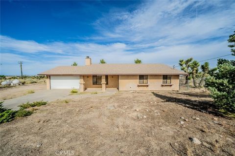 3818 Sunnyslope Road Phelan CA 92371