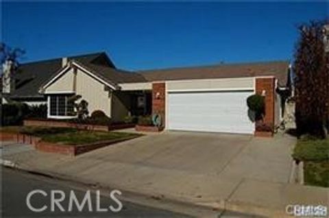 4449 Avenida Granada Cypress CA 90630