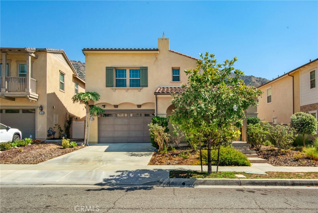 731 E Orange Blossom Way