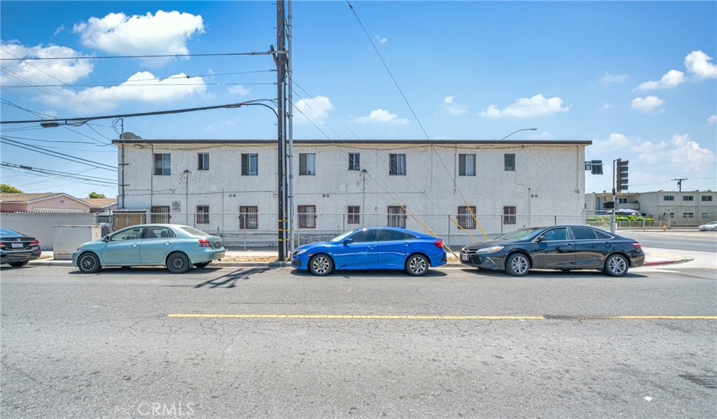 3390 Santa Fe Avenue