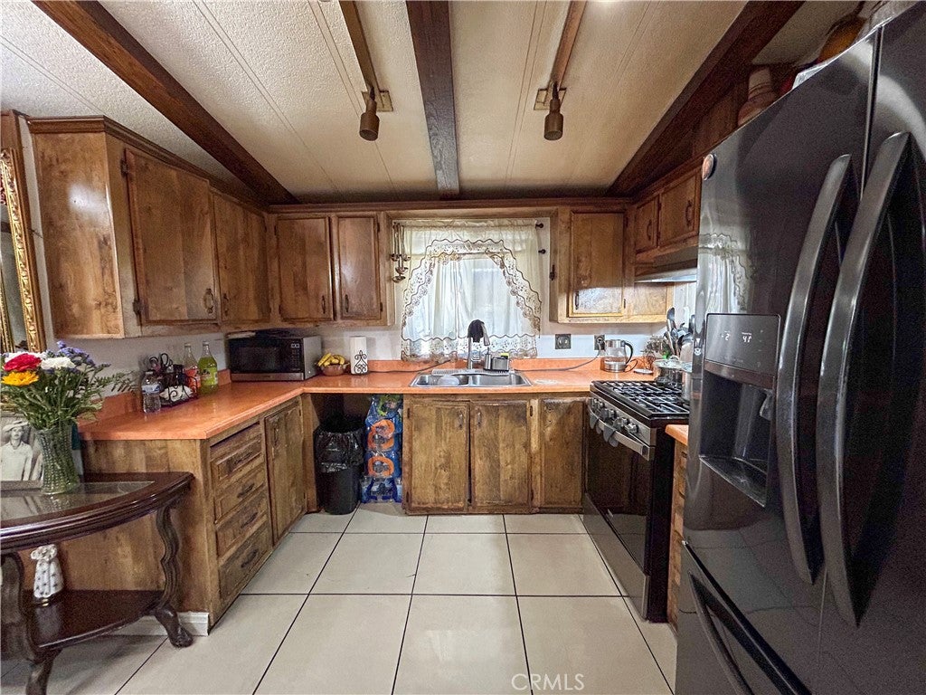 12401 Filmore Street 520
