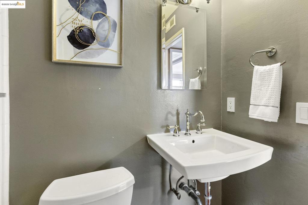 SEQUOYAH HILLS - Residential