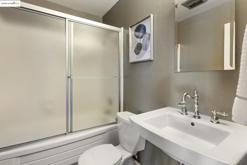 SEQUOYAH HILLS - Residential