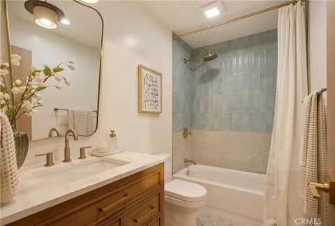Tiny photo for 7234 S Marina Pacifica DR S, Long Beach, CA 90803 (MLS # CV26225487)