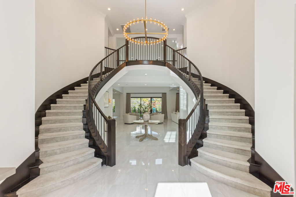 11734 N Manchester Way