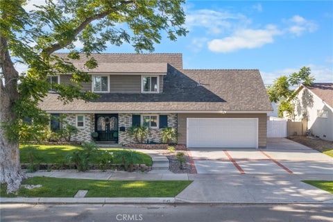 Photo of 1745 W Bowling ST, Anaheim, CA 92804 (MLS # PW26168434)