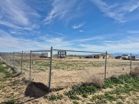 Photo of 80 E Avenue G, Lancaster, CA 93535 (MLS # TR26035335)