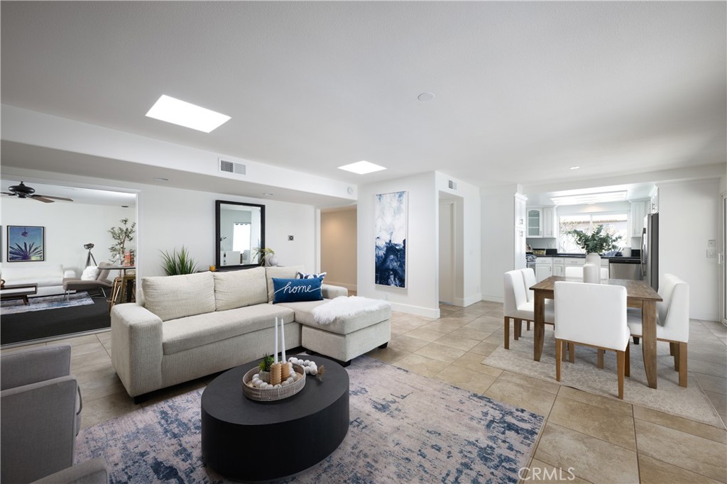 5821 Gloucester Circle