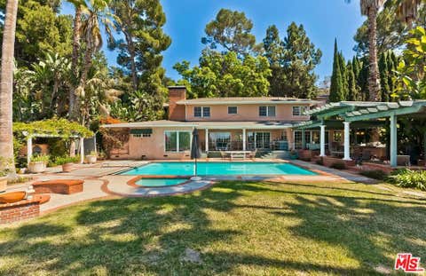 Photo of 3525 N Knoll Drive, Los Angeles, CA 90068 (MLS # 26873215)