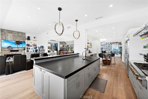 17 Monaco Newport Beach CA 92660