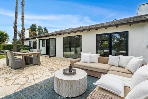 Photo of 19 Wideloop Road, Rolling Hills, CA 90274 (MLS # WS26041371)