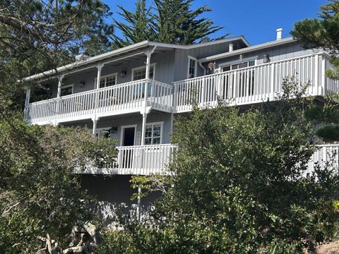 Photo of 425 Via Del Rey, Monterey, CA 93940 (MLS # ML82045488)