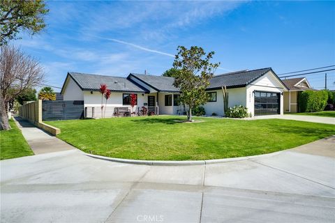 Photo of 10413 Egret Avenue, Fountain Valley, CA 92708 (MLS # TR26064307)