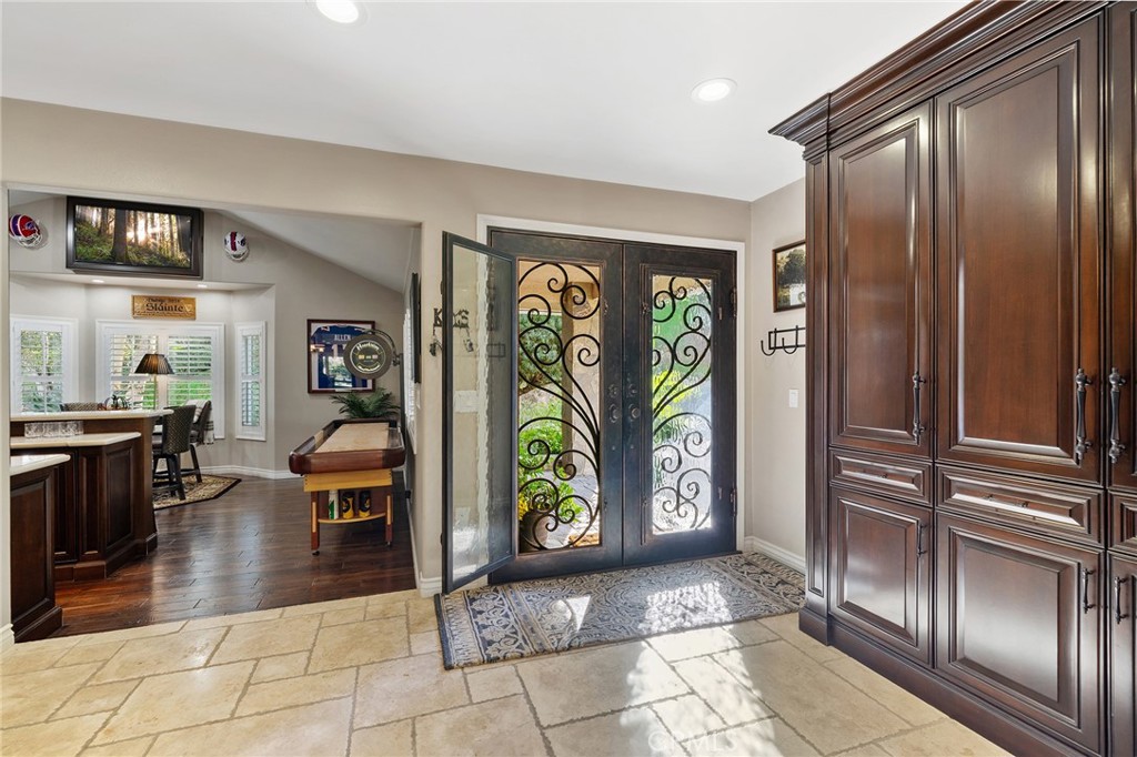 4738 Live Oak Canyon