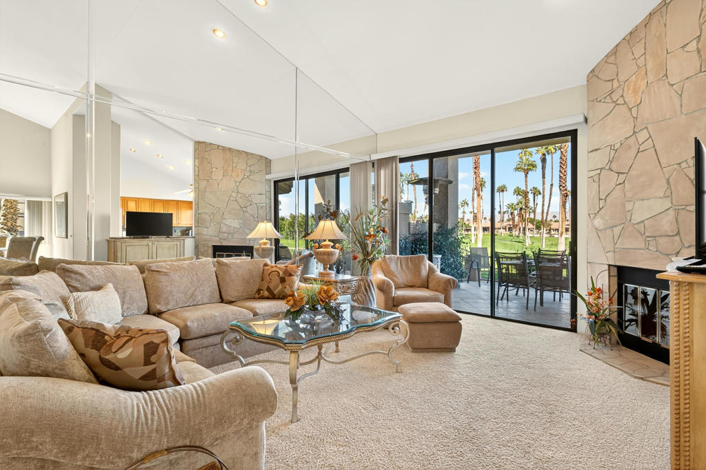 Palm Valley CC - Residential