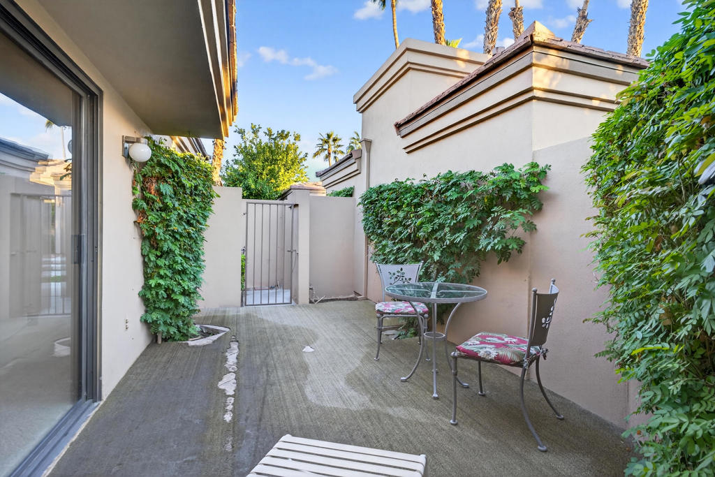 Palm Valley CC - Residential