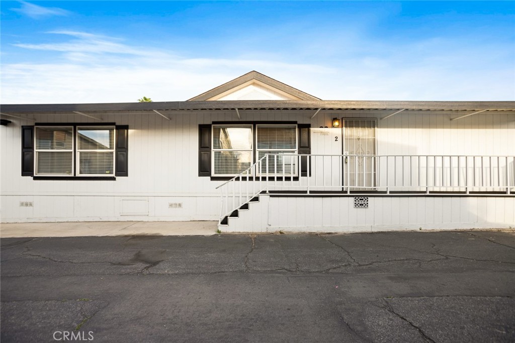 8250 Lankershim BLVD 33