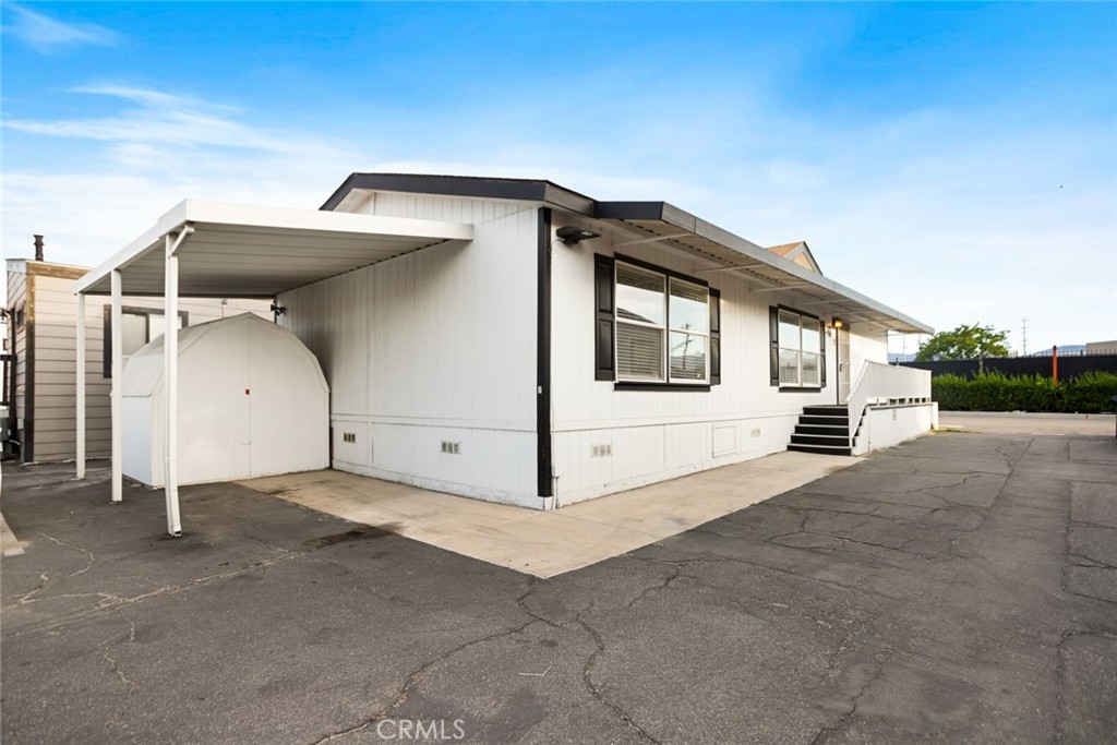 8250 Lankershim BLVD 33