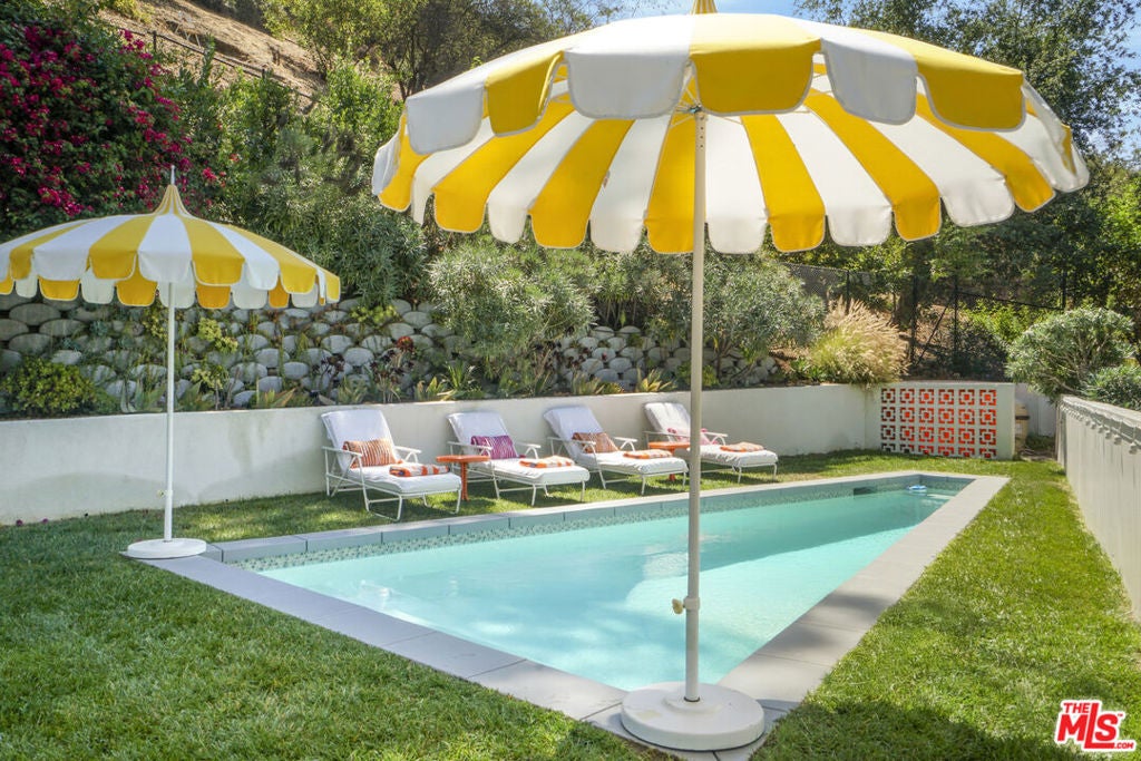 3560 Mandeville Canyon Road