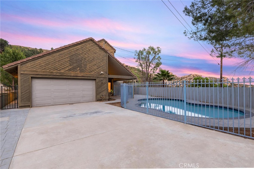 678 Box Canyon Road