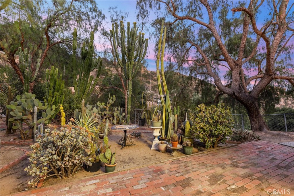 678 Box Canyon Road