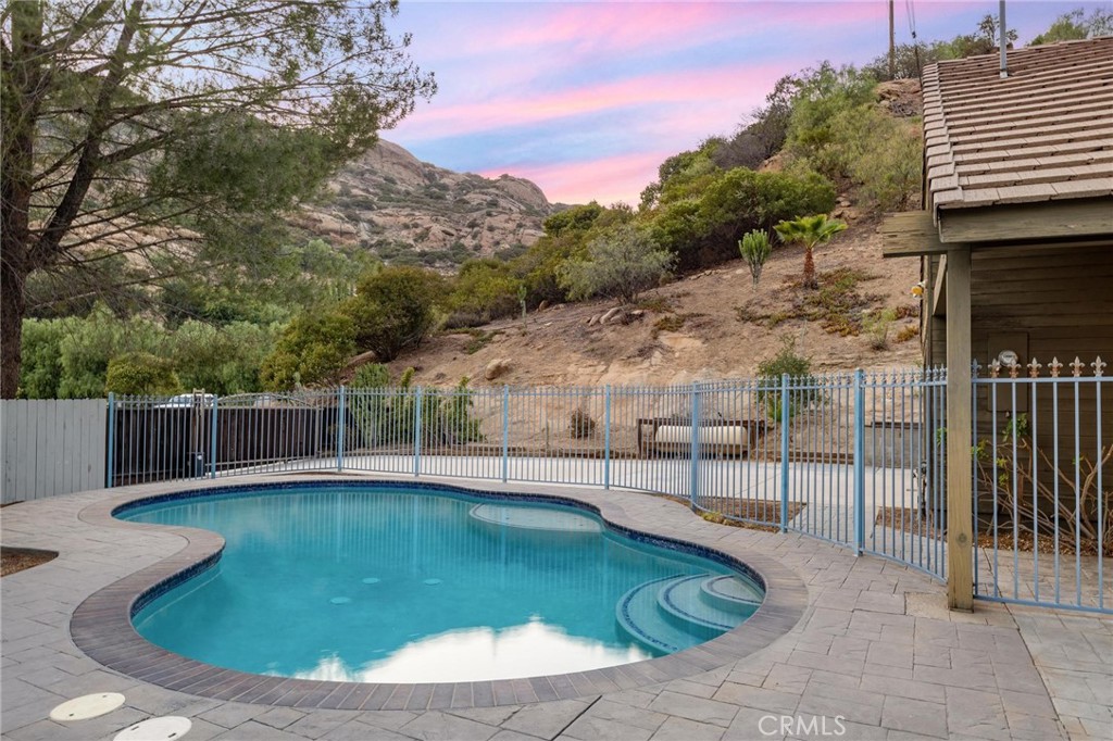 678 Box Canyon Road