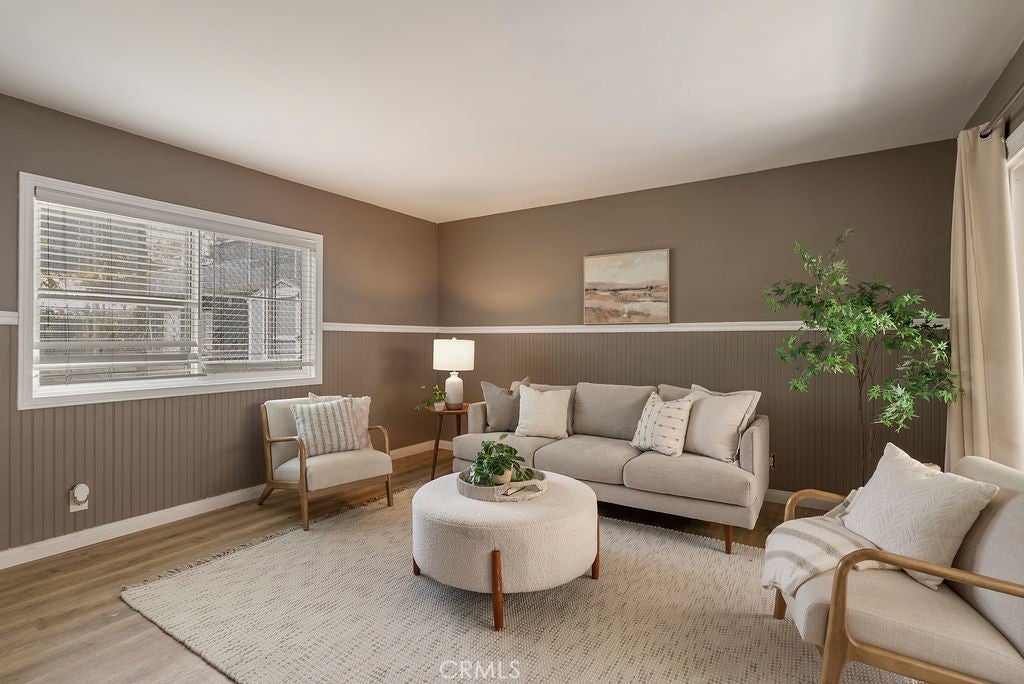 2516 Virginia AVE E, Santa Monica CA 90404