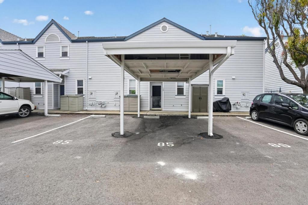 108 Commodore Drive