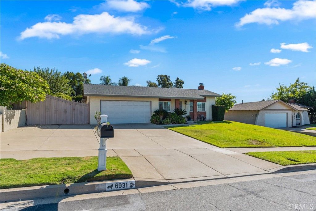 Photo of 6931 Berkshire Ave, Rancho Cucamonga, CA 91701 (MLS # CV25243072)