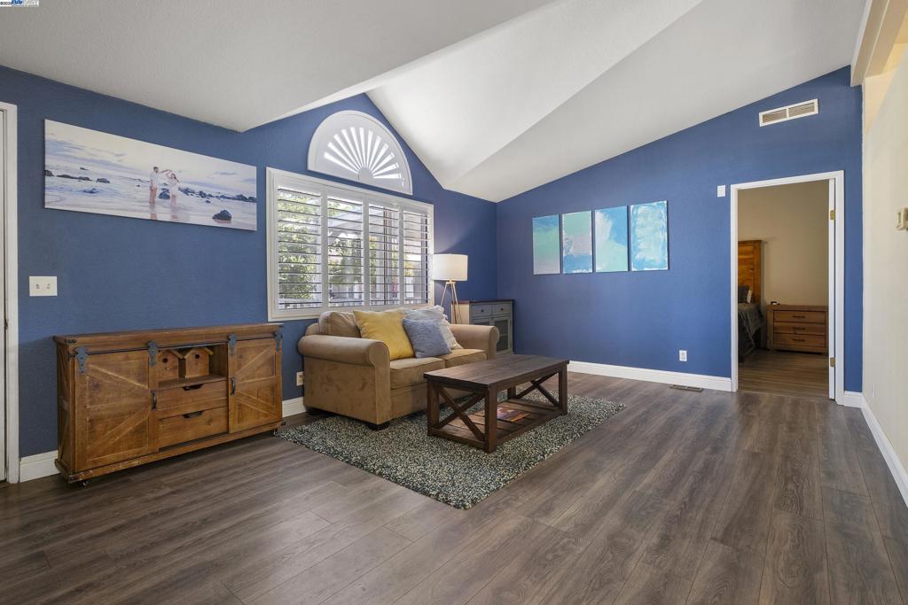 Not Listed - Residential