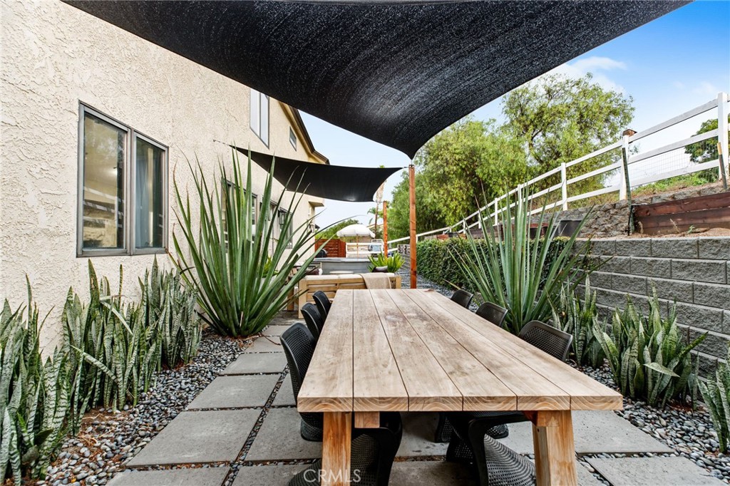 2607 Alta Vista