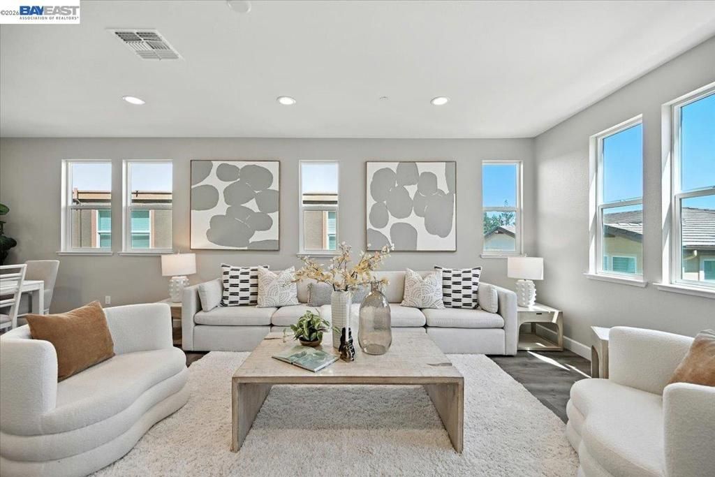 Photo of 437 Ryan Ter Ter, San Ramon, CA 94583 (MLS # 41131317)