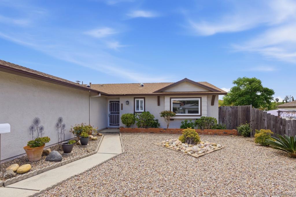 12721 Via La Gardenia