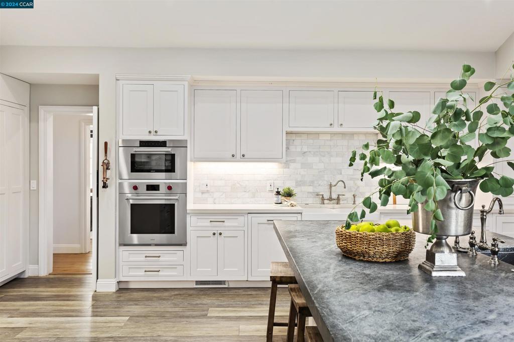 ORINDA DOWNS - Residential