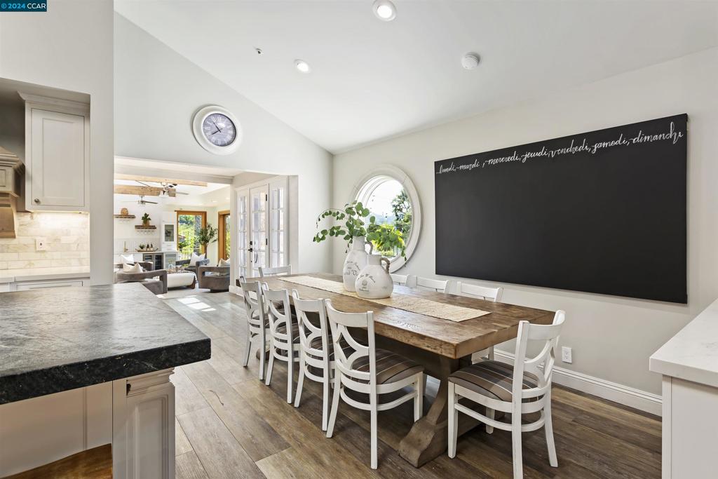 ORINDA DOWNS - Residential