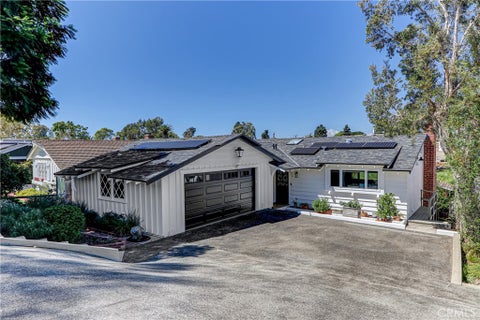 Photo of 224 Vista Del Parque, Torrance, CA 90277 (MLS # SB26201819)