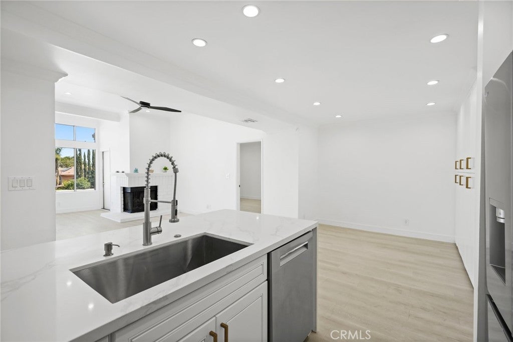 7800 Topanga Canyon Boulevard 313