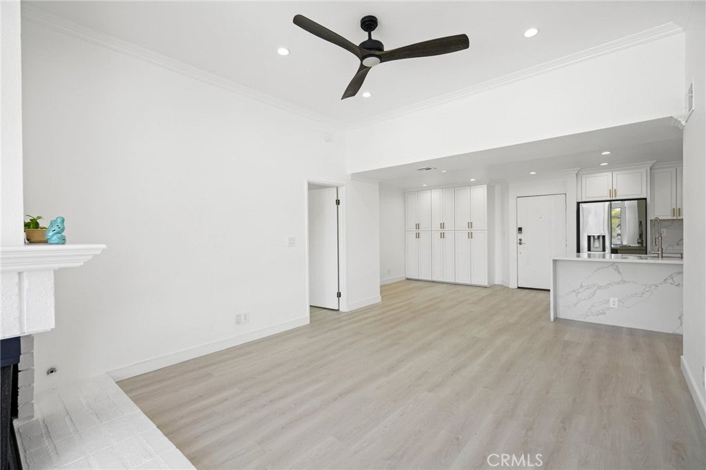 7800 Topanga Canyon Boulevard 313