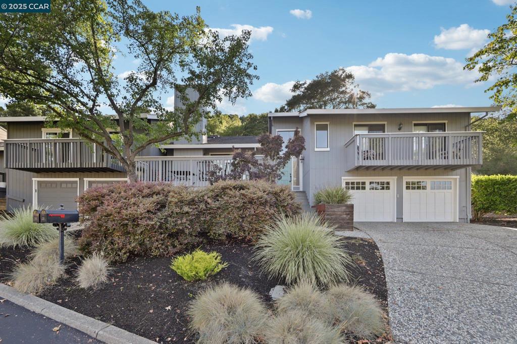 3 bedroom Inverness Model with remodeled open kitchen and many updates. Vaulted ceilings in most rooms. Freshly painted, garage sealed, large rear yard and front decks. Oversized driveway allows additional parking. Close to club facilities and trails. Rent includes MCC membership/access - Golf, Tennis, Swim, Pickleball, Gym, Bocce, Restaurants and more. Apply with RentSpree https://apply.link/i59D4Vs