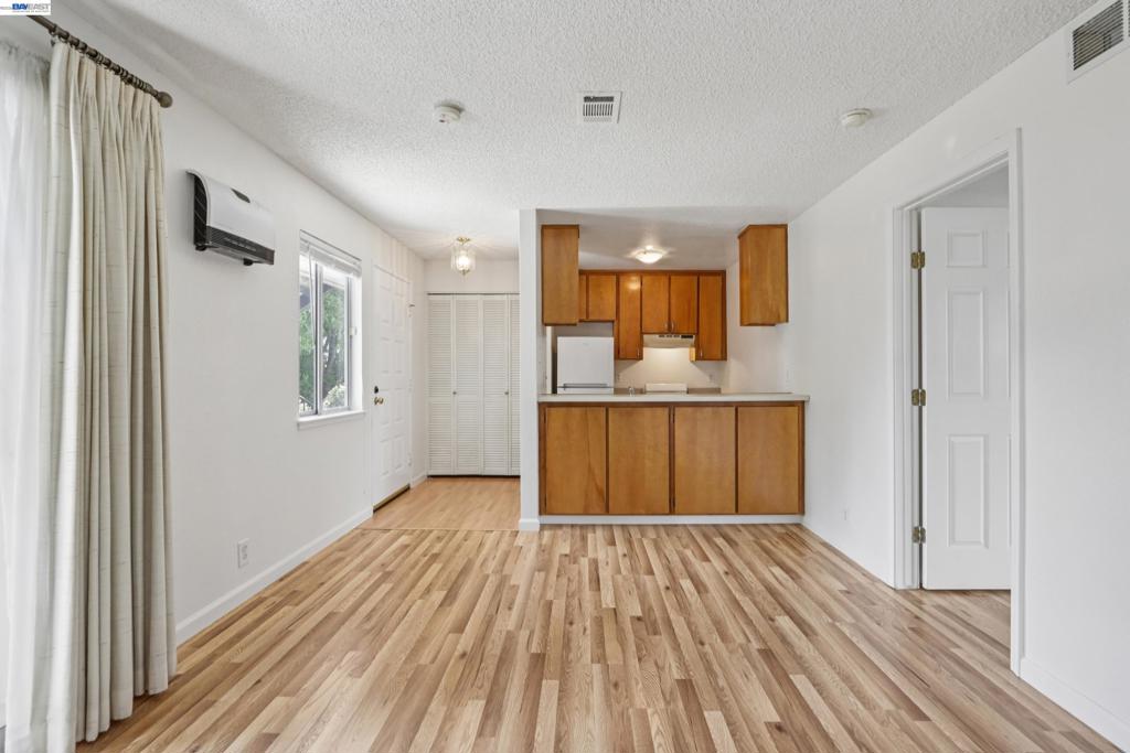 620 River Oak Way 84