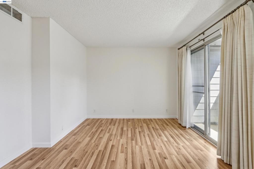 620 River Oak Way 84