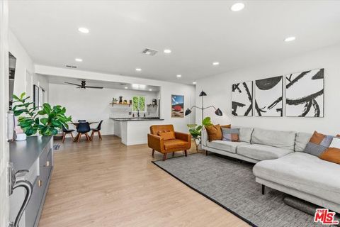 Photo of 1808 E Francis Drive, Palm Springs, CA 92262 (MLS # 25610203) Photo of 1808 E Francis Drive, Palm Springs, CA 92262 (MLS # 25610203)