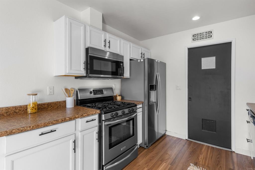 1217 Mariposa Court