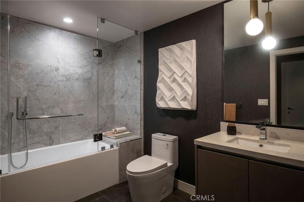 380 Cordova Street 105