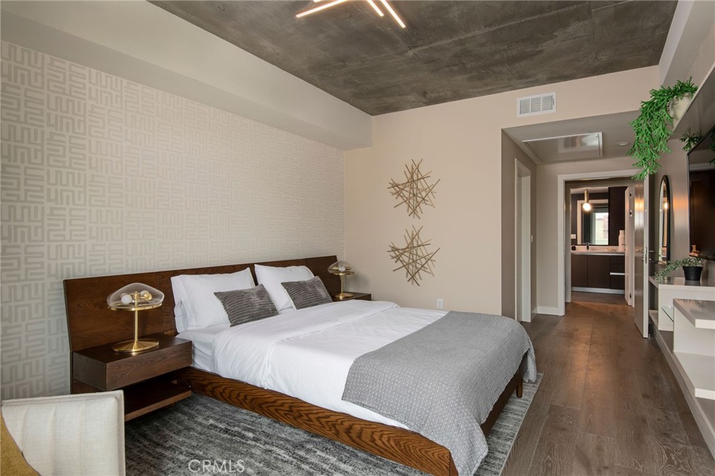 380 Cordova Street 105