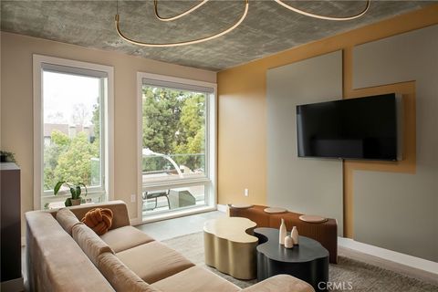 Photo of 380 Cordova Street #105, Pasadena, CA 91101 (MLS # PF26054830)