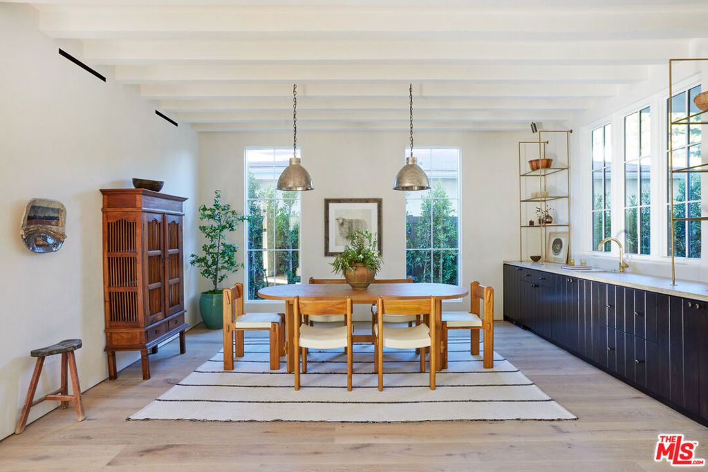 Photo of 4338 Rhodes Avenue, Studio City, CA 91604 (MLS # 26644359)